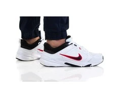 Nike bateliai