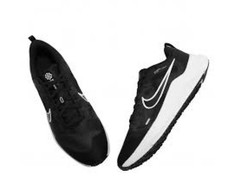 Nike bateliai