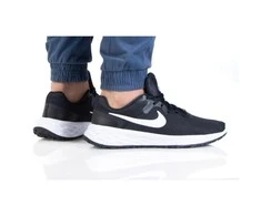 Nike bateliai
