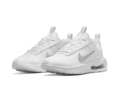 Nike bateliai