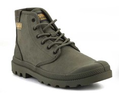 Palladium bateliai