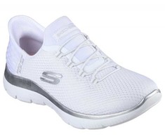 Skechers bateliai