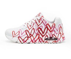 Skechers bateliai