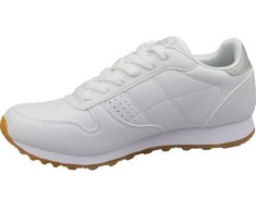 Skechers bateliai