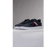 Tommy Hilfiger bateliai