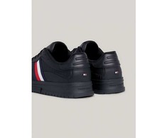 Tommy Hilfiger bateliai
