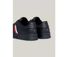 Tommy Hilfiger bateliai