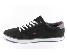 Tommy Hilfiger bateliai