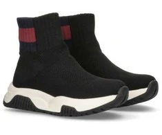 Tommy Hilfiger bateliai