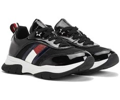 Tommy Hilfiger bateliai