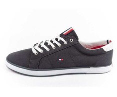 Tommy Hilfiger bateliai