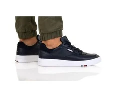 Tommy Hilfiger bateliai
