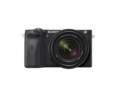 Objektyvas Sony α ILCE6600MB + 18-135mm SLR fotoaparato komplektas 24,2 MP CMOS 6000 x 4000 pikseliai Juoda