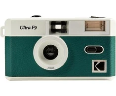 KODAK ULTRA F9 REUSABLE CAMERA DARK NIGHT Žalias