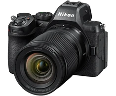Nikon Z5 II järjestelmäkamera, runko + NIKKOR Z 24-105 mm f/4-7.1 objektiivi