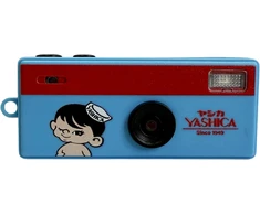 YASHICA Funtastic Keychain Camera (YASHICA Boy Adventure)