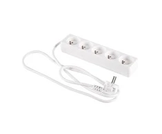 Karlik Elcan ilgintuvas su 5 lizdais / 1,5 m Vads / 10A / 250V / IP20 / baltas