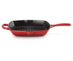 Virimo Indai - Le Creuset Signature Kvadratinė Kepsninė 26cm Indaplovėje Saugoma Vyšnių Raudona