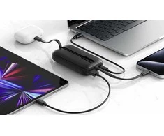 „Swissten Voltbox“ 35 W išorinė baterija, 10000 mAh, su integruotais USB-C ir „Lightning“ laidais