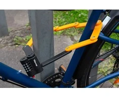 Masterlock MASTER LOCK sulankstoma dviračio spyna su grūdinto plieno jungtimis ir laikikliu