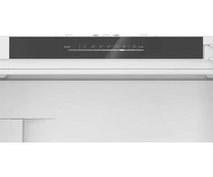 Bosch KIL82VFE0 Serija 4, Įmontuojamasis šaldytuvas su šaldiklio skyriumi, 177.2 x 54.1 cm, plokščias vyris