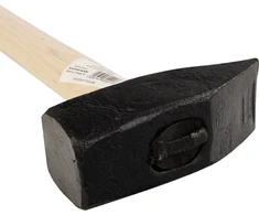 Kūjis medine rankena „RICHMANN“ 10 kg