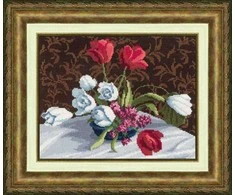 Beldizart (C) (Nutrauktas) Baltos tulpės S/M005