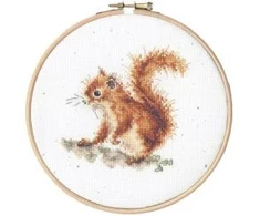 Bothy Threads Cross stitch kit "Acorns" XHD116P 15x15 cm