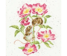 Bothy Threads Cross stitch kit "Little Whispers" XHD103 26x26 cm