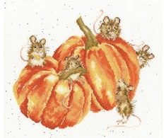 Bothy Threads Cross stitch kit "Pumpkin, Spice And All Things Mice" XHD68 30x26 cm