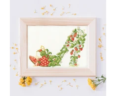 Bothy Threads Cross stitch kit "Strawberries And Kreminis" XSK19 29x21 cm