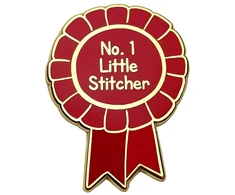 Bothy Threads Needle Minder "Little Stitcher" XA29 3x4 cm
