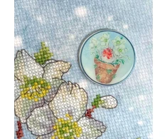 Bothy Threads Needle Minder "Season's Tweetings" XA64 3x3 cm