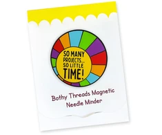 Bothy Threads Needle Minder "So Many Projects" XA39 3.5x3.5 cm