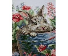 Riolis Siuvinėjimo kryželiu rinkinys "Žydintis triušis" 20x20 cm SRA1030