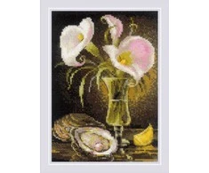 Riolis Kryželiu siuvinėjimo rinkinys „Calla Lilies and Oyster“ 15x21 cm SR2267