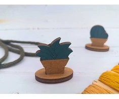 Kind Fox by Wizardi Yuliya Ausianikava ind. veikla pgl. pazyma Nr. 1201908 Siūlų kirpiklis. Sukulentas KF050/2