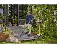 Gardena "Cleansystem" rankena M, didesniems plotams plauti, jungiama prie vandens tiekimo