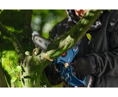 Bosch Akumuliatorinis genėjimo pjūklas GKE 18V-20 (be akumuliatoriaus ir kroviklio) | 06008D7100