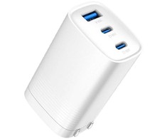 Evelatus 65W GaN ātrā lādētāja 2× USB-C + USB-A CN spraudnis PD/QC daudzportu izeja baltā krāsā