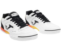 Buty piłkarskie Joma Top Flex Indoor 2632 balta TOPS2632IN (40)