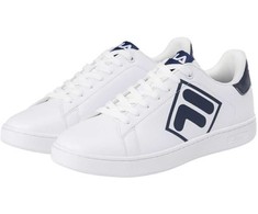 Fila Holdings Fila Courtbay Logo M FFM0364 13037 batai