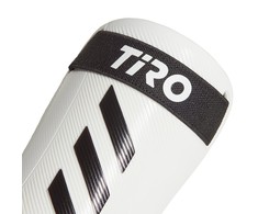 Adidas Tiro SG Trn M GJ7758 blauzdų apsaugos