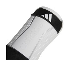 Futbolo apsauga Adidas, balta