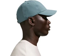 Kepurė su snapeliu Nike Dri-FIT Club žalia FB5372 382 (S/M)