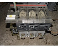 ABB BW440TPSN 4 GEIČIŲ 40A PILKA ŠONINĖ PAVARA