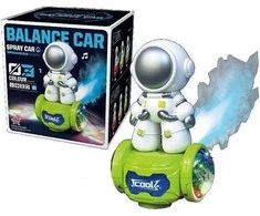 Adar Robotas astronautas su erdvėlaiviu