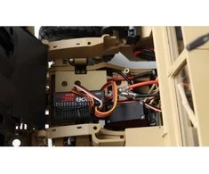 „Amewi RC Auto US Truck 4x4 HUMMEE“ ličio polimerų akumuliatorius, 4500mAh, smėlio spalvos/14 colių