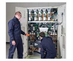 APC 1 metų „Advantage Plus“ techninės priežiūros planas, skirtas 1 „Galaxy VS“ 10–15 kW 208 V UPS