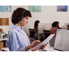 Hewlett Packard (HP) HP Poly Focus 625 Ausinės + Belaidės Charge Stovas